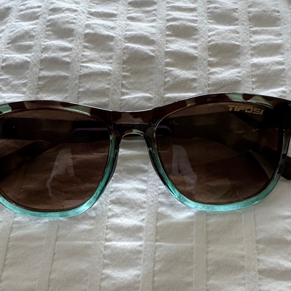 Tifosi Optics Brown and Teal Running Sunglasses